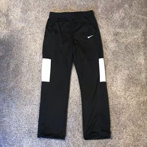 Nike women’s dri-fit sweatpants